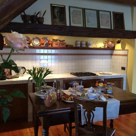 サンタ・マリア・マッジョーレ Dimora D'Artista Bed & Breakfast エクステリア 写真
